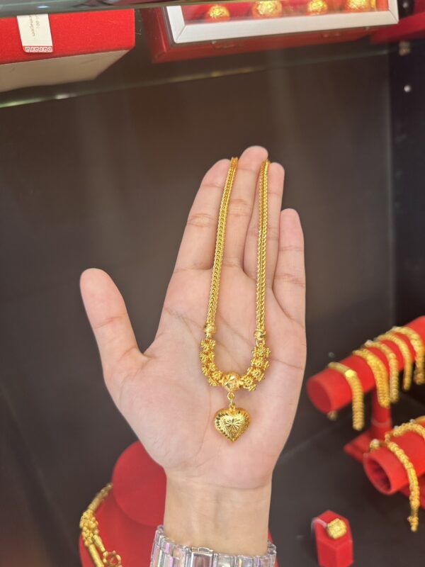สร้อยคอ 2 บาท (จี้ระย้า) ราคา 840 บาท